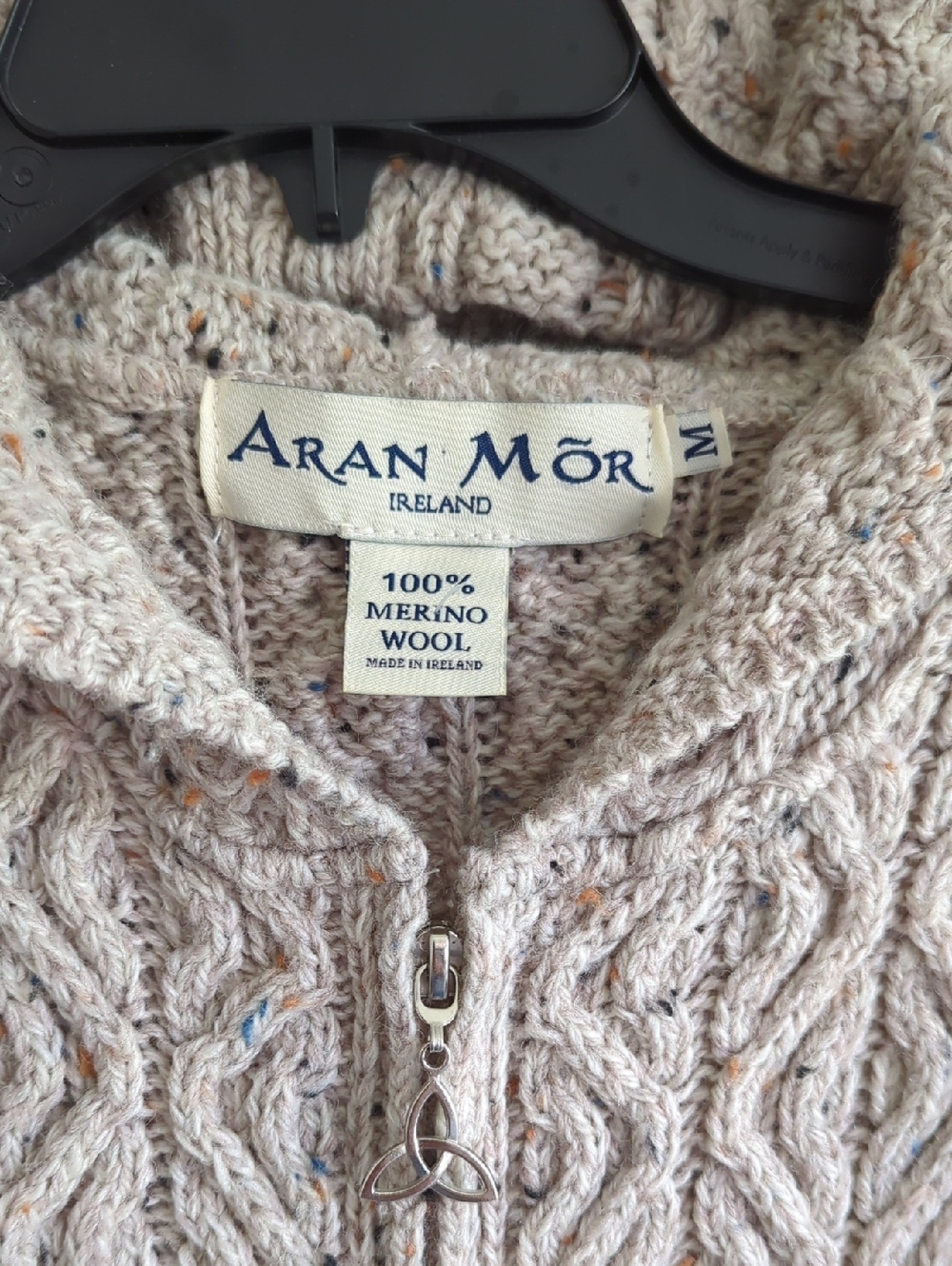 Aran Mor Oatmeal Merino Wool Cable Knit Hooded Cardigan Sweater - Picture 2 of 6